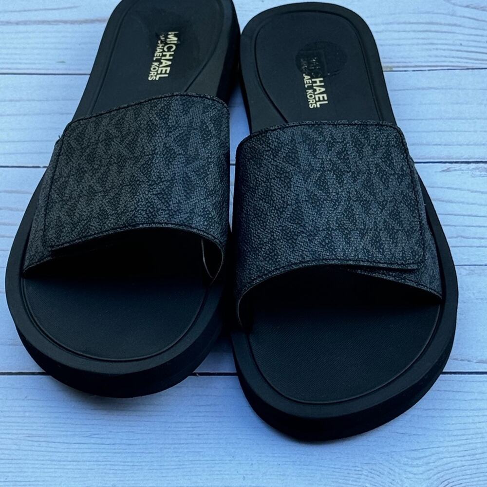 Michael Kors Women’s Secure Strap Slide Sandal Sz 7 - Picture 7 of 10
